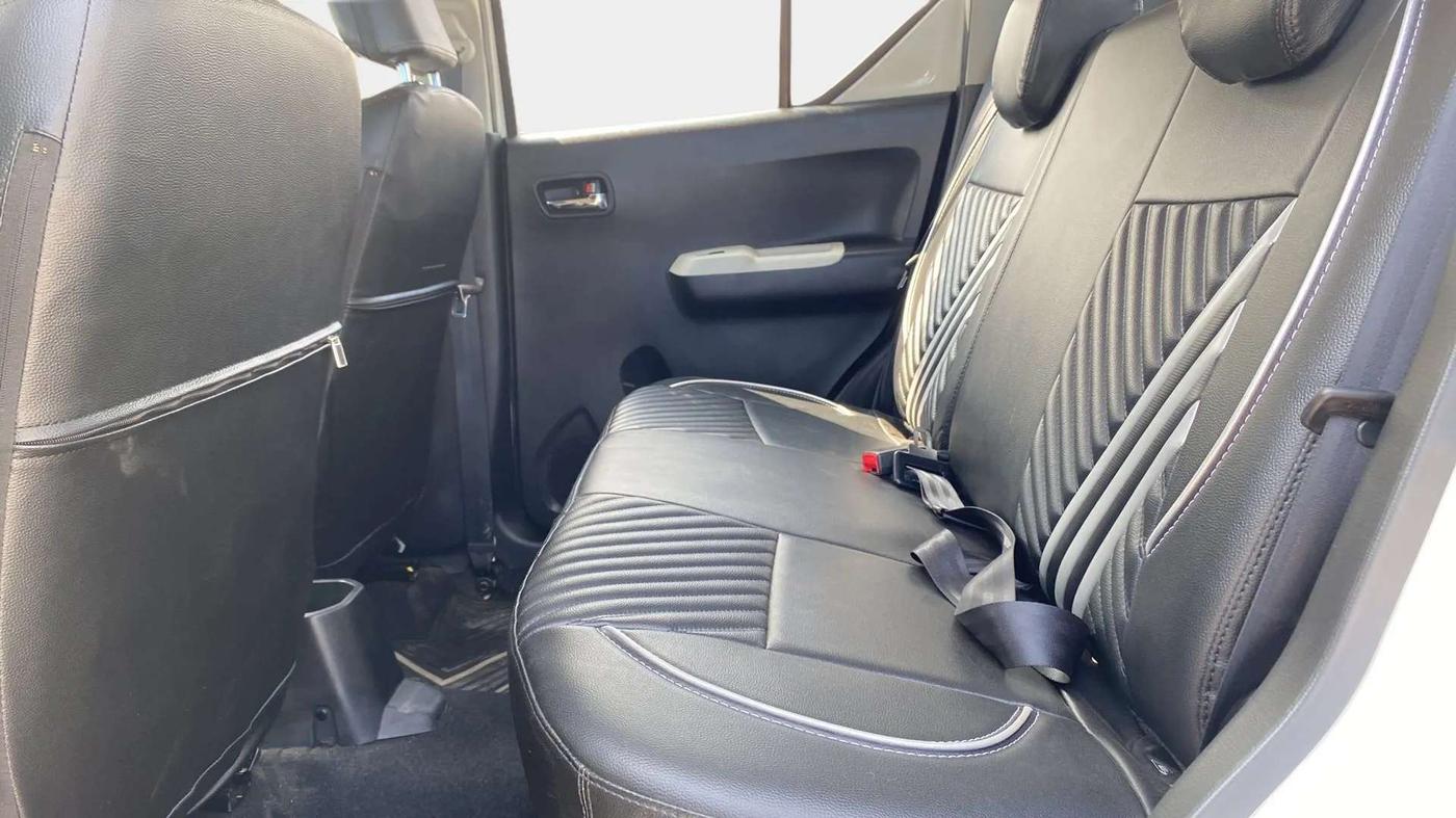 2022 Maruti IGNIS ZETA 1.2, Petrol, Manual, 15,276 km, Right Side Rear Door Cabin