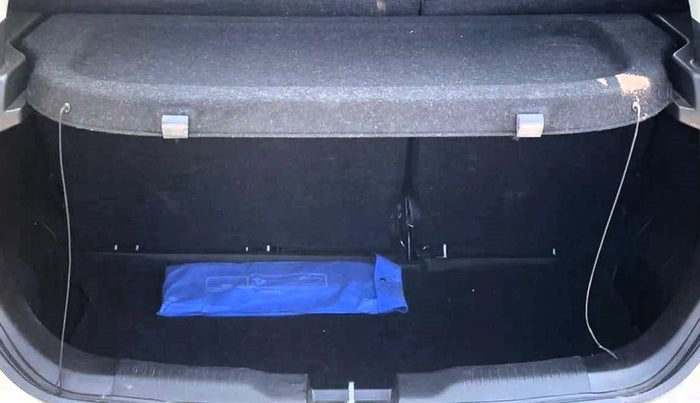 2022 Maruti IGNIS ZETA 1.2, Petrol, Manual, 15,276 km, Boot Inside
