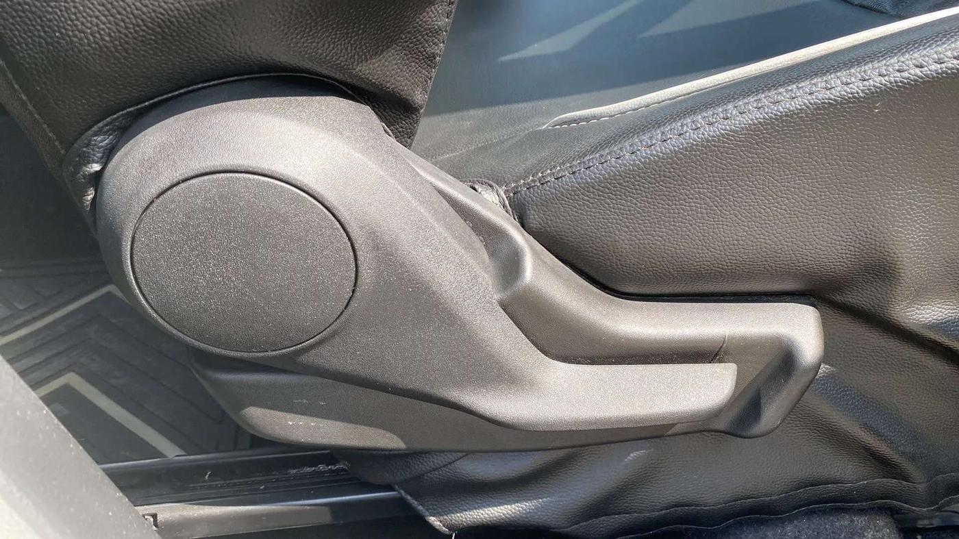 2022 Maruti IGNIS ZETA 1.2, Petrol, Manual, 15,276 km, Driver Side Adjustment Panel