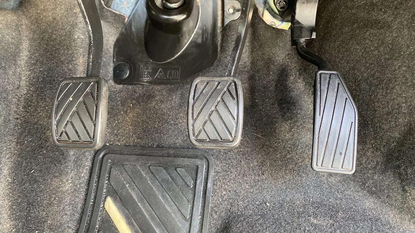 2022 Maruti IGNIS ZETA 1.2, Petrol, Manual, 15,276 km, Pedals