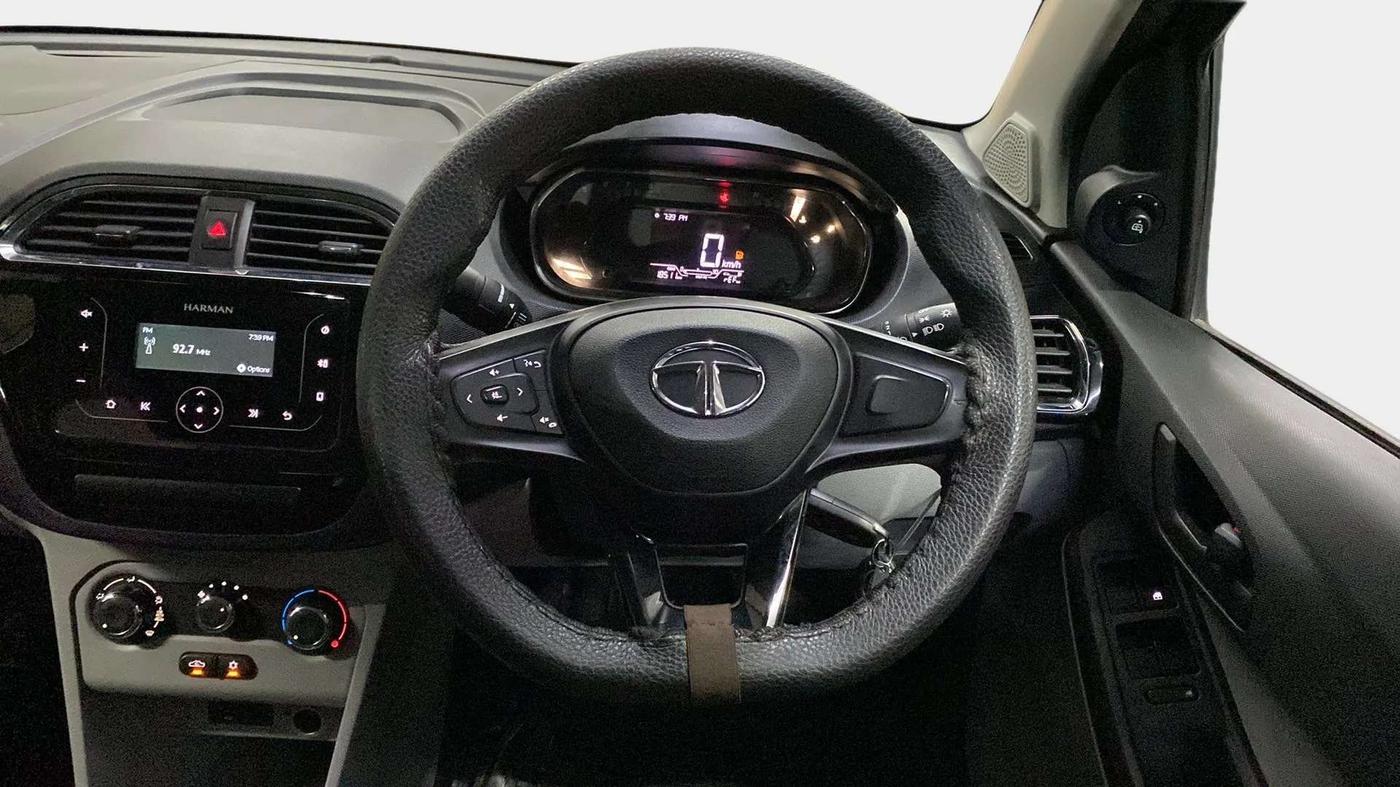 2020 Tata Tiago XT PETROL, Petrol, Manual, 18,702 km, Steering Wheel Close Up