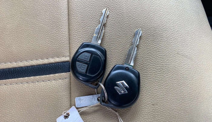 2016 Maruti Wagon R 1.0 VXI, Petrol, Manual, 12,218 km, Key Close Up