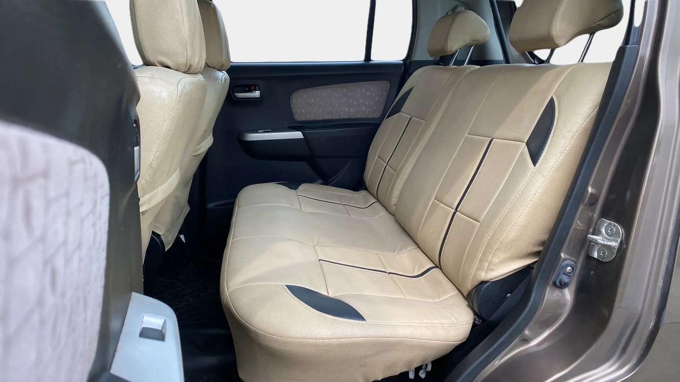 2016 Maruti Wagon R 1.0 VXI, Petrol, Manual, 12,218 km, Right Side Rear Door Cabin