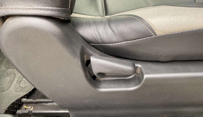 2015 Maruti Wagon R 1.0 VXI, Petrol, Manual, 12,575 km, Driver Side Adjustment Panel