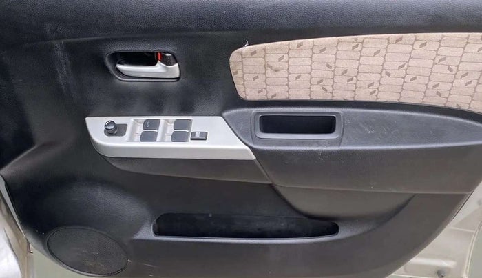 2015 Maruti Wagon R 1.0 VXI, Petrol, Manual, 12,575 km, Driver Side Door Panels Control