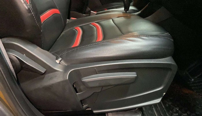2023 Tata PUNCH ACCOMPLISHED AMT, Petrol, Automatic, 17,830 km, Driver Side Adjustment Panel