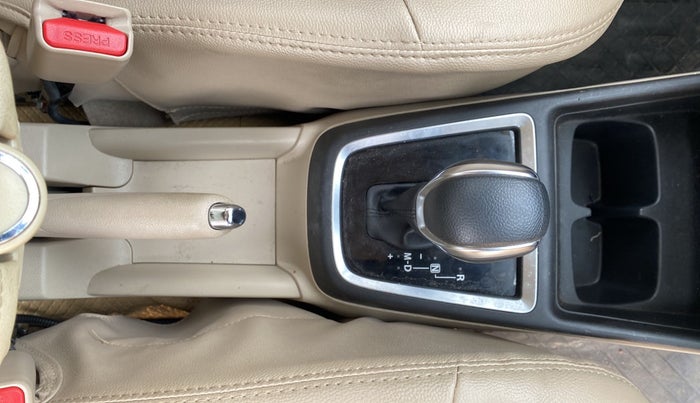 2022 Maruti Dzire VXI AMT, Petrol, Automatic, 28,109 km, Gear Lever