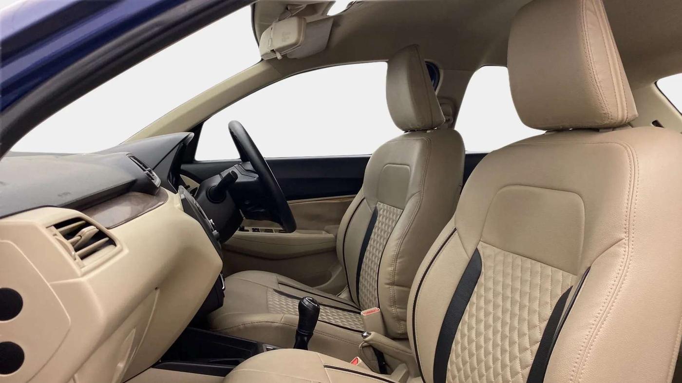 2017 Maruti Dzire VXI, Petrol, Manual, 54,115 km, Right Side Front Door Cabin