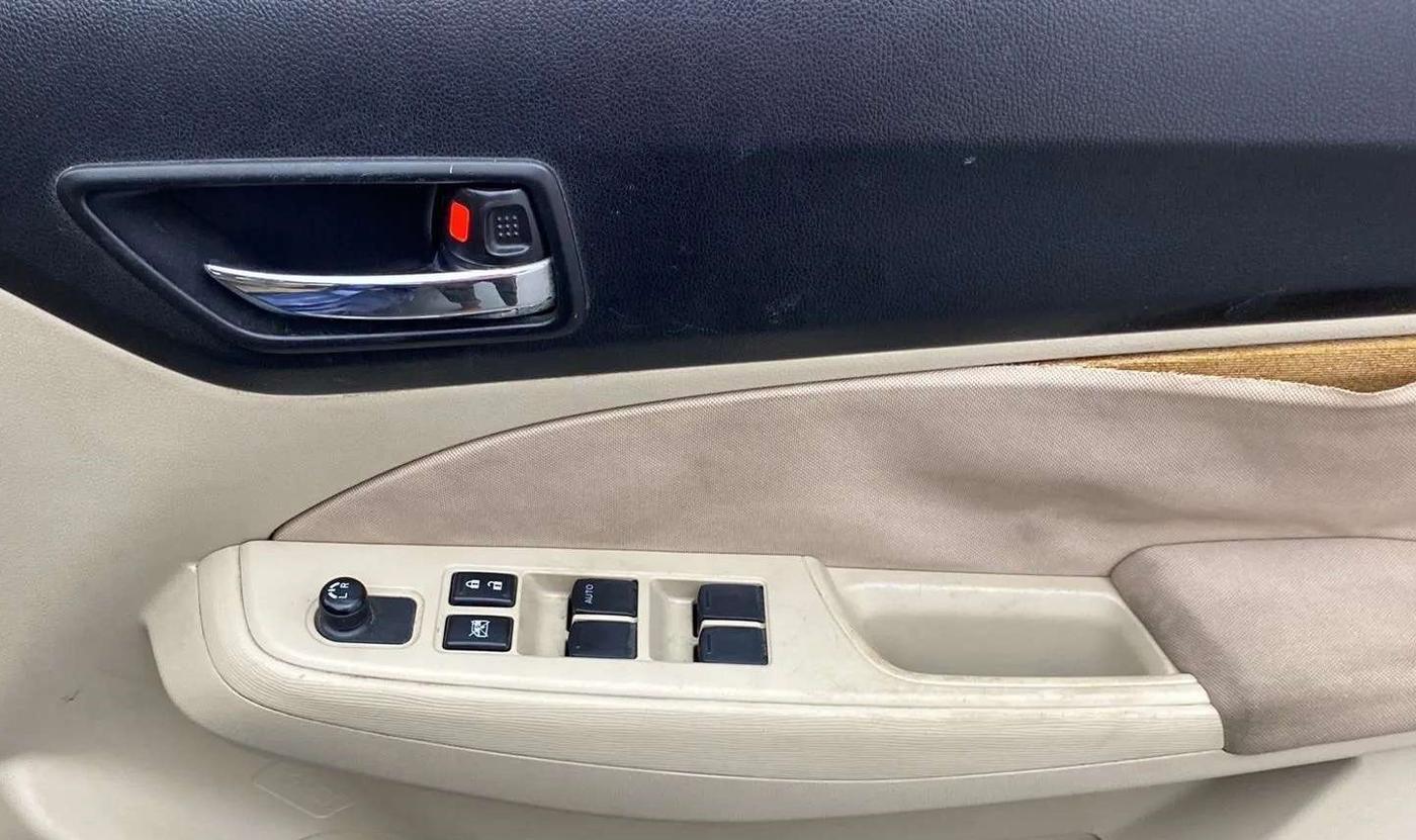 2017 Maruti Dzire VXI, Petrol, Manual, 54,115 km, Driver Side Door Panels Control