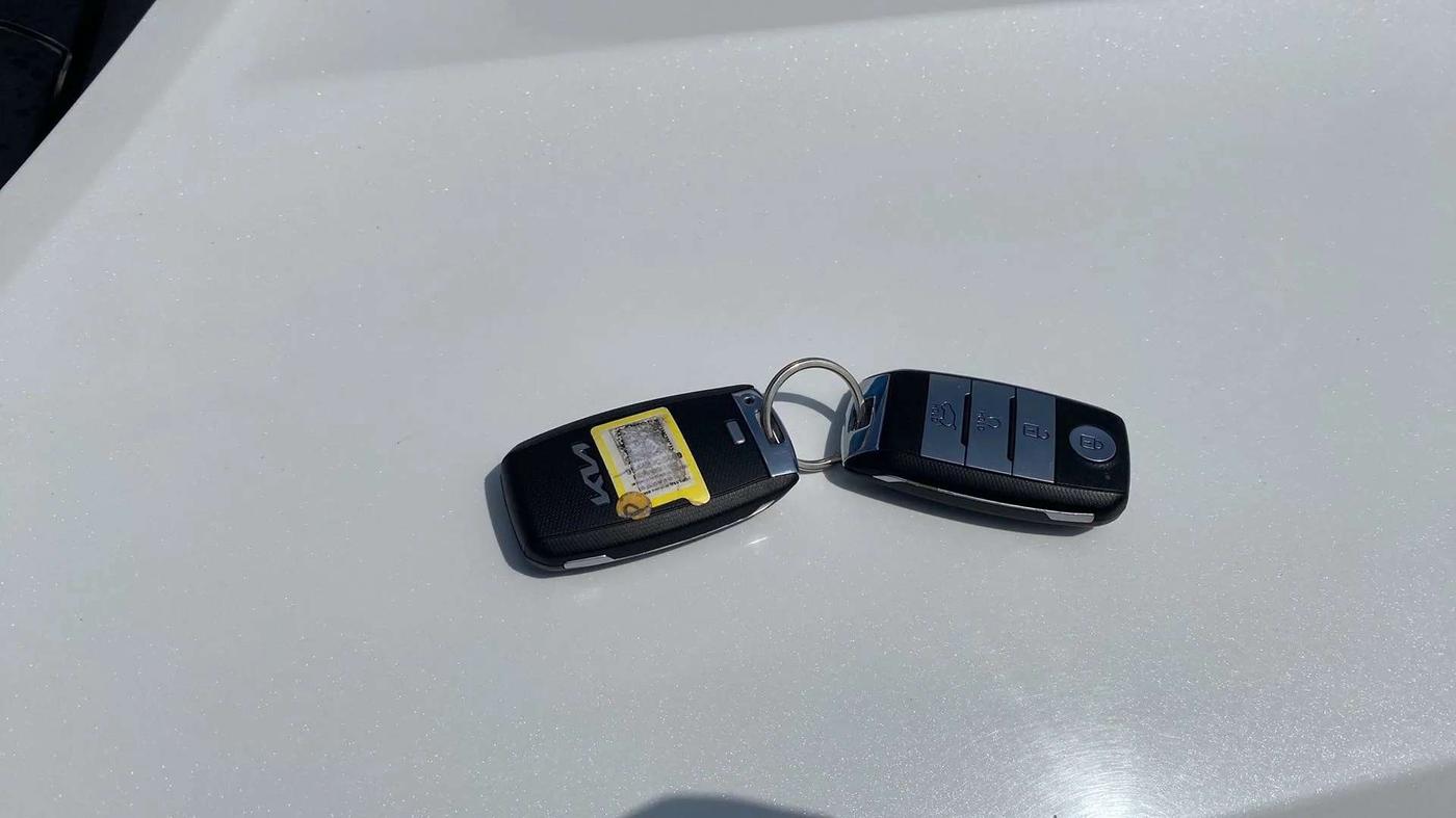2021 KIA SELTOS HTX 1.5 PETROL, Petrol, Manual, 37,135 km, Key Close Up