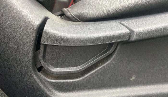 2022 Hyundai VENUE S 1.2, Petrol, Manual, 16,431 km, Driver Side Adjustment Panel