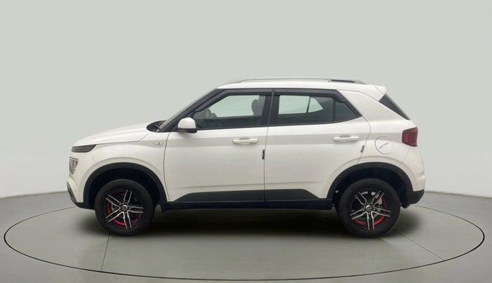 2022 Hyundai VENUE S 1.2, Petrol, Manual, 16,431 km, Left Side