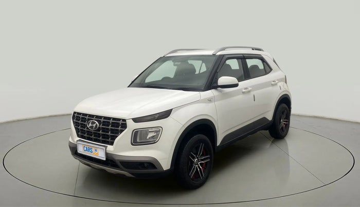 2022 Hyundai VENUE S 1.2, Petrol, Manual, 16,431 km, Left Front Diagonal