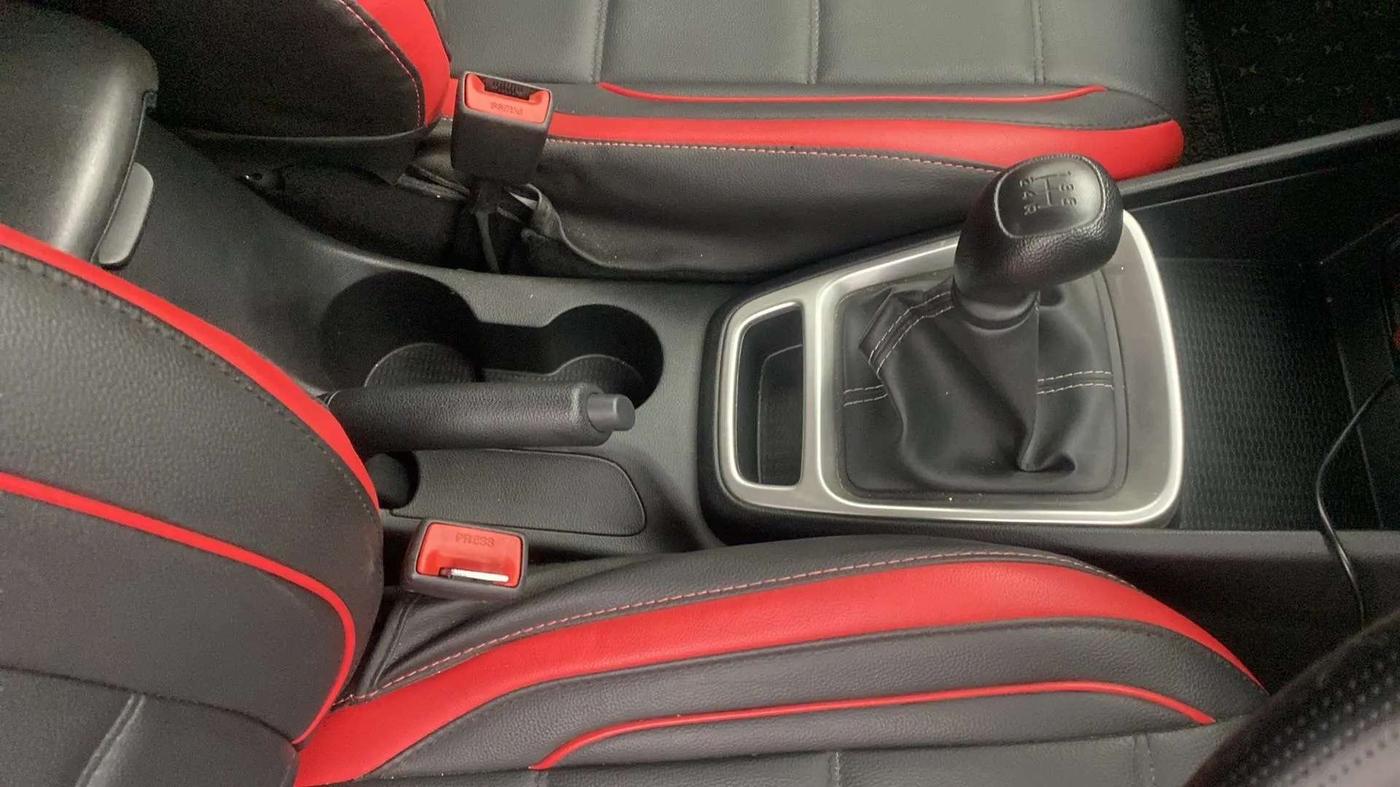 2022 Hyundai VENUE S 1.2, Petrol, Manual, 16,431 km, Gear Lever