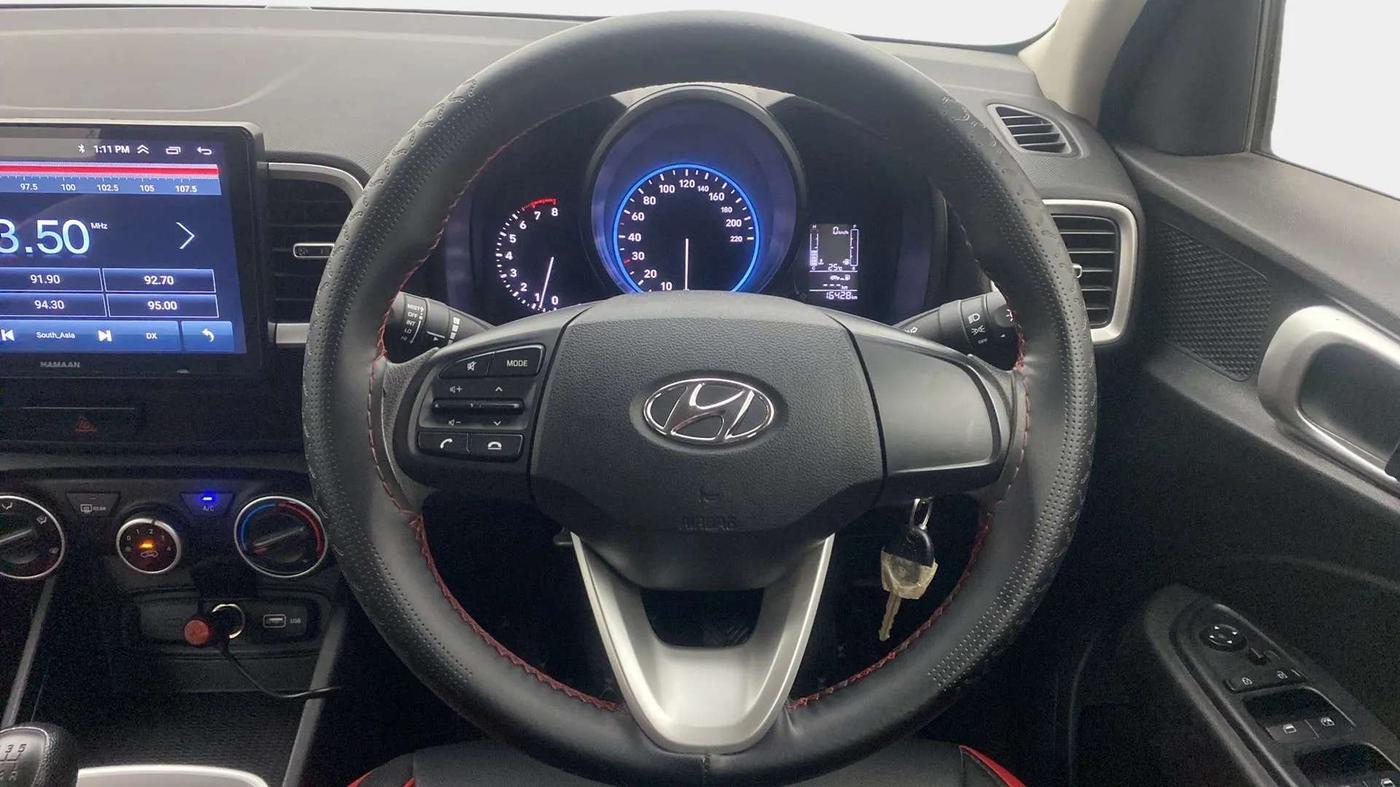 2022 Hyundai VENUE S 1.2, Petrol, Manual, 16,431 km, Steering Wheel Close Up