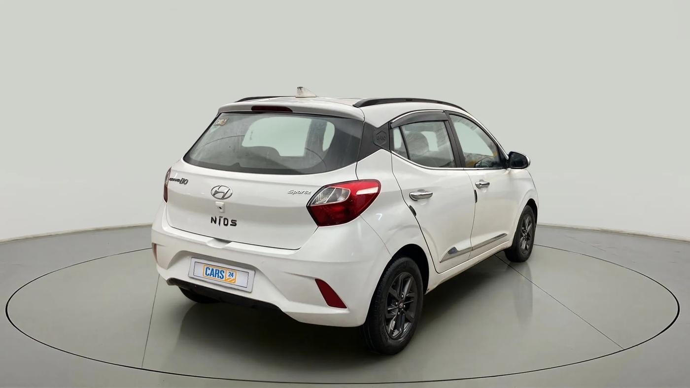 2021 Hyundai GRAND I10 NIOS SPORTZ 1.2 KAPPA VTVT CNG, CNG, Manual, 37,617 km, Right Back Diagonal
