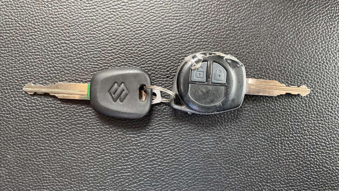 2022 Maruti Alto VXI PLUS, Petrol, Manual, 9,323 km, Key Close Up
