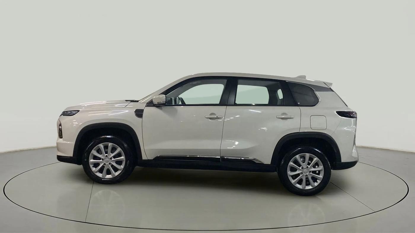 2023 Maruti Grand Vitara DELTA SMART HYBRID, Petrol, Manual, 10,456 km, Left Side
