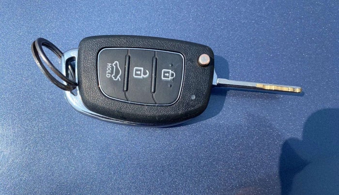 2014 Hyundai i20 SPORTZ 1.2, Petrol, Manual, 49,528 km, Key Close Up