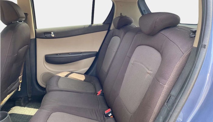 2014 Hyundai i20 SPORTZ 1.2, Petrol, Manual, 49,528 km, Right Side Rear Door Cabin