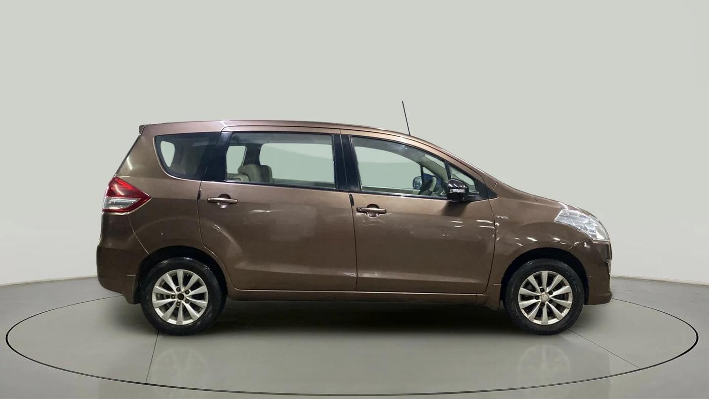 2012 Maruti Ertiga ZXI, CNG, Manual, 84,633 km, Right Side View