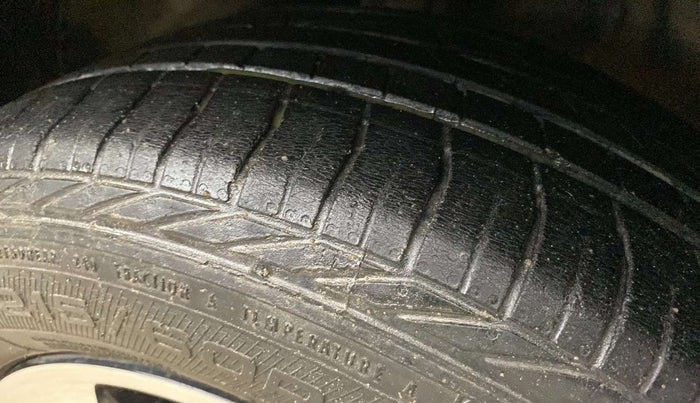 2018 Tata NEXON XZ PLUS PETROL, Petrol, Manual, 41,533 km, Left front tyre - Minor crack