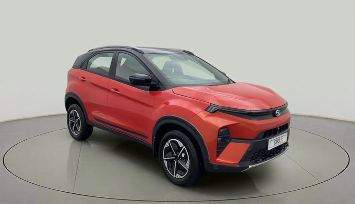 2023 Tata NEXON FEARLESS AMT DUAL TONE 1.5 DIESEL, Diesel, Automatic, 16,052 km, Right Front Diagonal