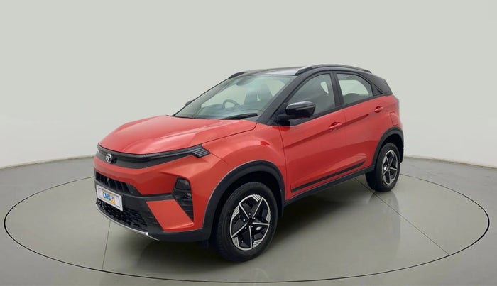 2023 Tata NEXON FEARLESS AMT DUAL TONE 1.5 DIESEL, Diesel, Automatic, 16,052 km, Left Front Diagonal