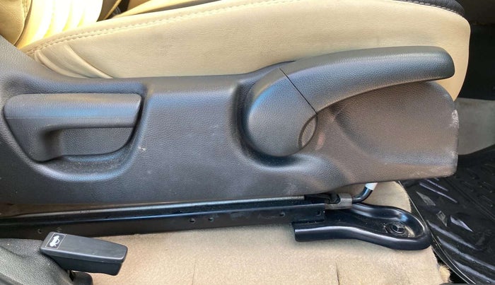 2016 Honda City 1.5L I-VTEC SV, Petrol, Manual, 71,645 km, Driver Side Adjustment Panel