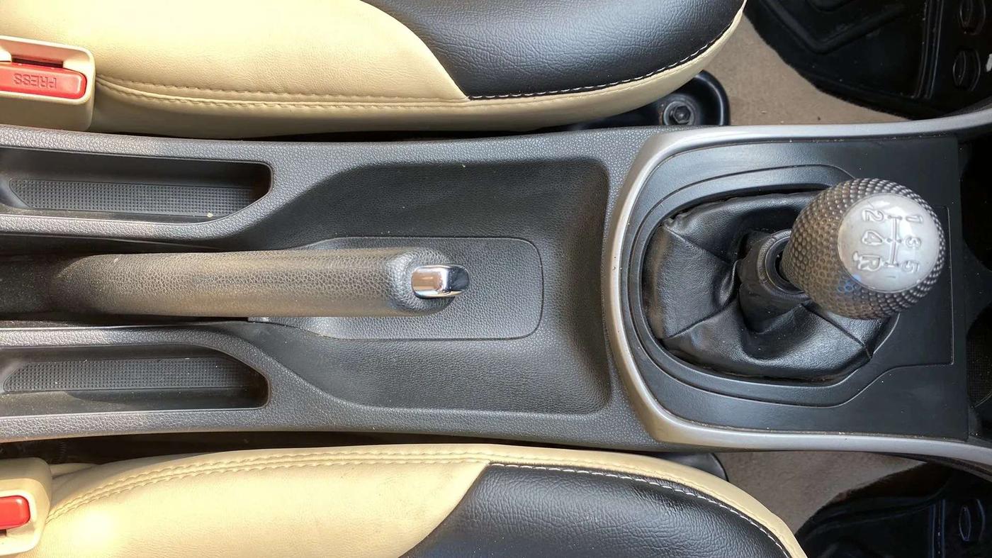 2016 Honda City 1.5L I-VTEC SV, Petrol, Manual, 71,645 km, Gear Lever