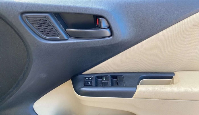 2016 Honda City 1.5L I-VTEC SV, Petrol, Manual, 71,645 km, Driver Side Door Panels Control