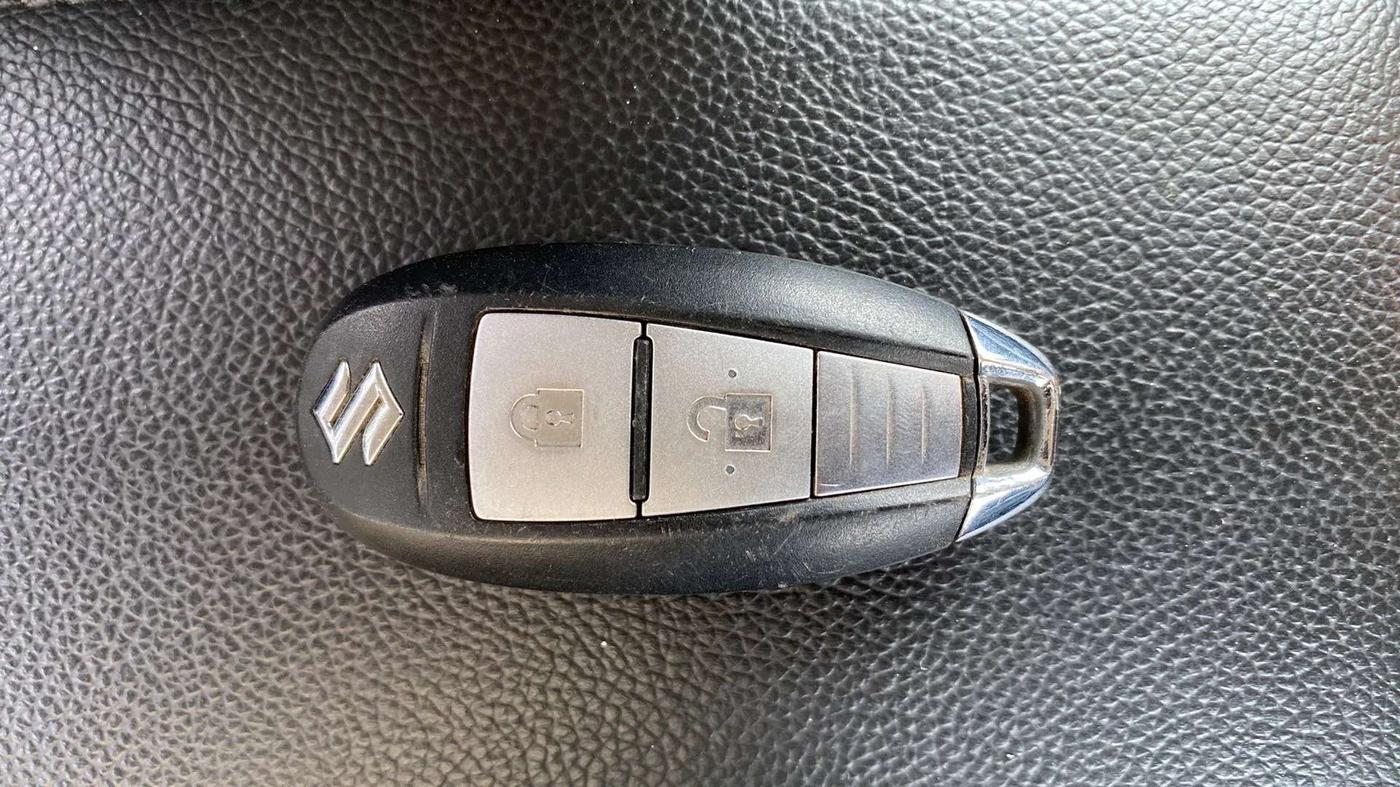2018 Maruti Baleno ZETA PETROL 1.2, Petrol, Manual, 95,620 km, Key Close Up