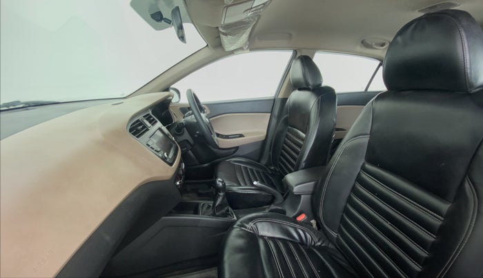 2020 Hyundai Elite i20 1.2 SPORTS PLUS VTVT, Petrol, Manual, 68,556 km, Right Side Front Door Cabin