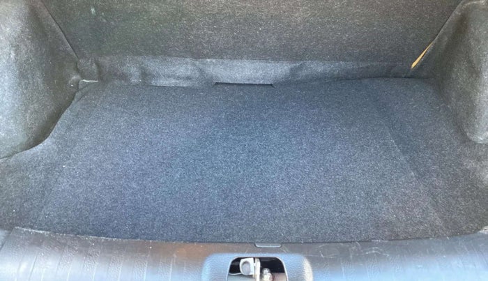 2013 Maruti Swift Dzire VXI, Petrol, Manual, 96,722 km, Boot Inside