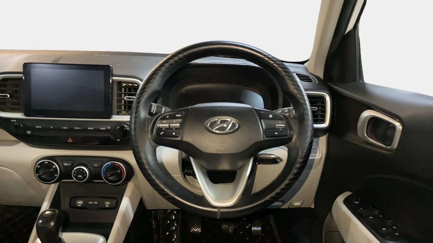 2023 Hyundai VENUE S 1.2, Petrol, Manual, 33,826 km, Steering Wheel Close Up