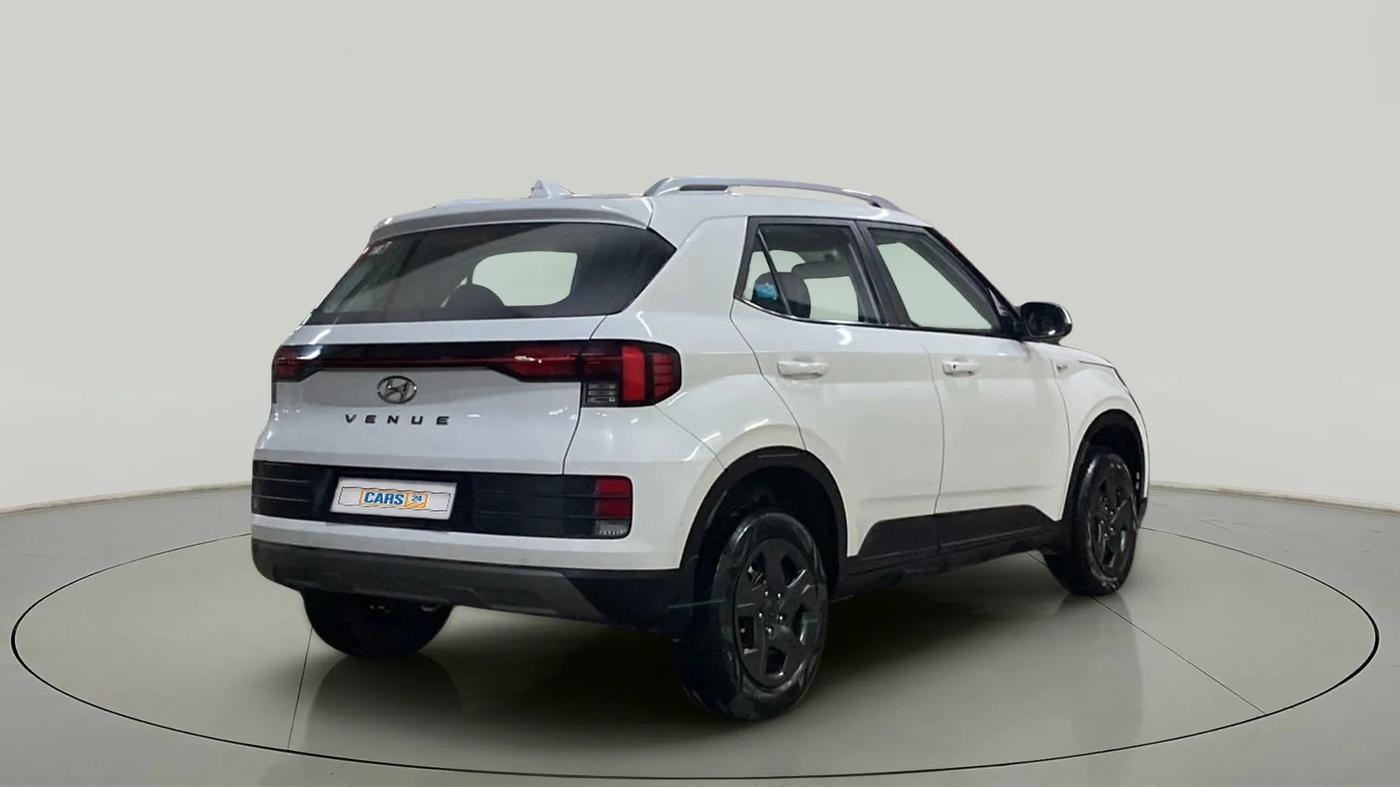 2023 Hyundai VENUE S 1.2, Petrol, Manual, 33,826 km, Right Back Diagonal