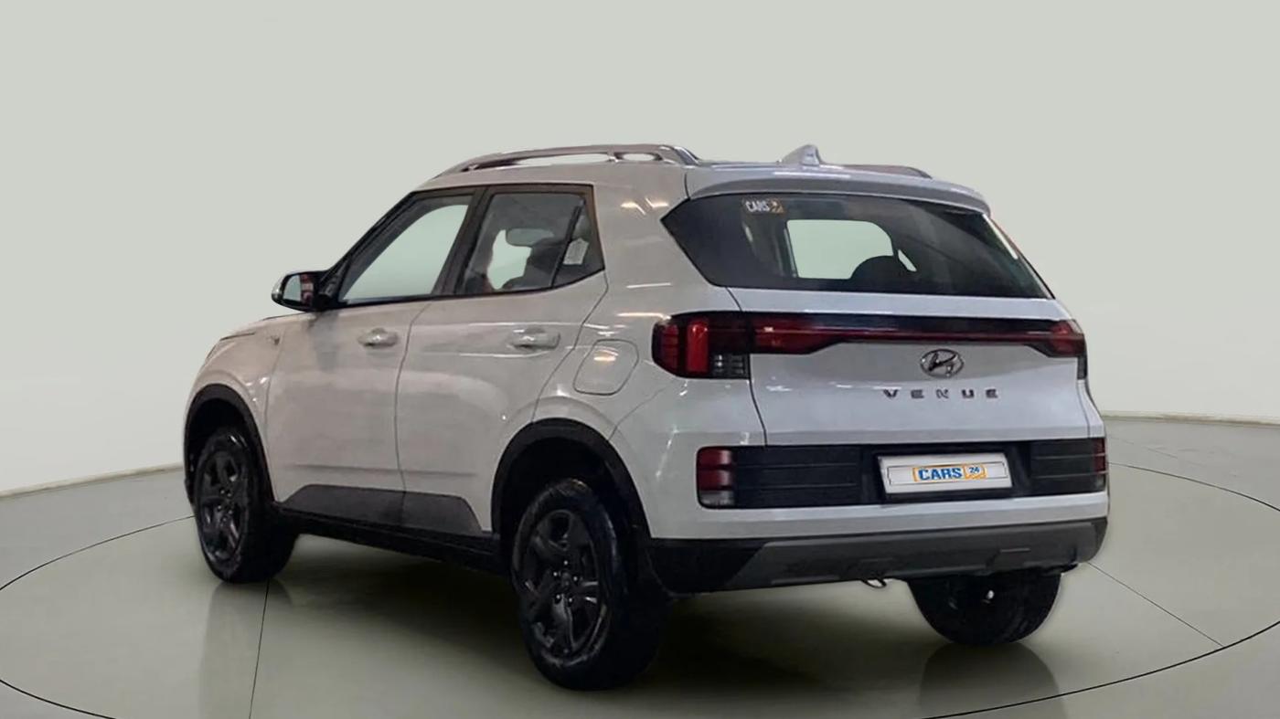 2023 Hyundai VENUE S 1.2, Petrol, Manual, 33,826 km, Left Back Diagonal
