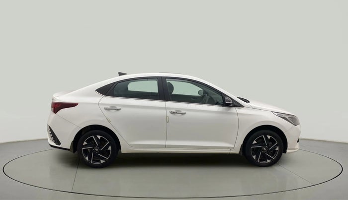 2020 Hyundai Verna SX (O) 1.0 TURBO DCT, Petrol, Automatic, 70,127 km, Right Side View