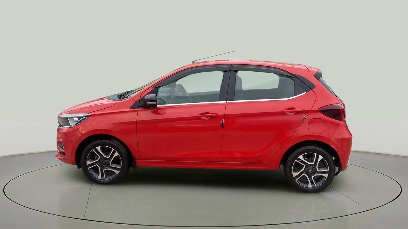 2020 Tata Tiago XZA PLUS PETROL, Petrol, Automatic, 32,769 km, Left Side