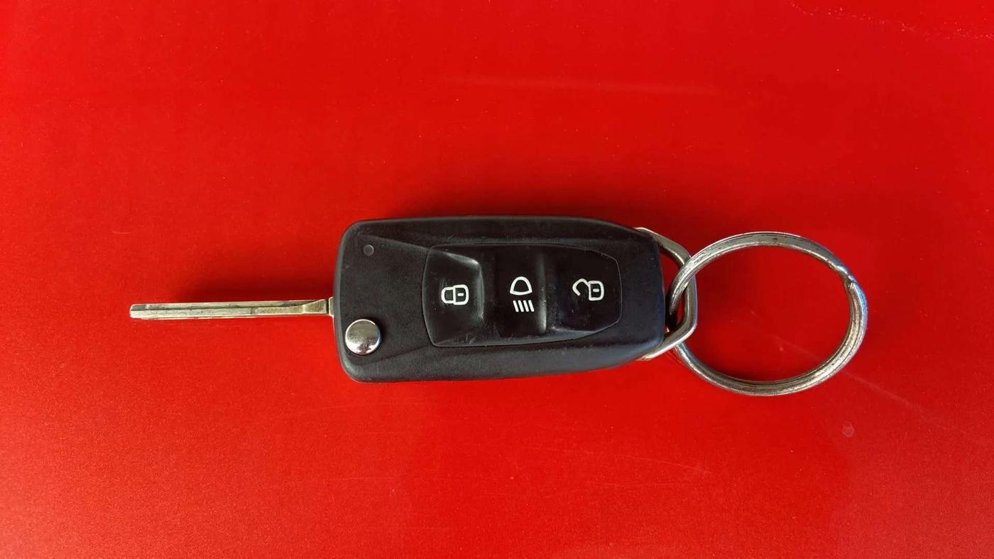 2020 Tata Tiago XZA PLUS PETROL, Petrol, Automatic, 32,769 km, Key Close Up