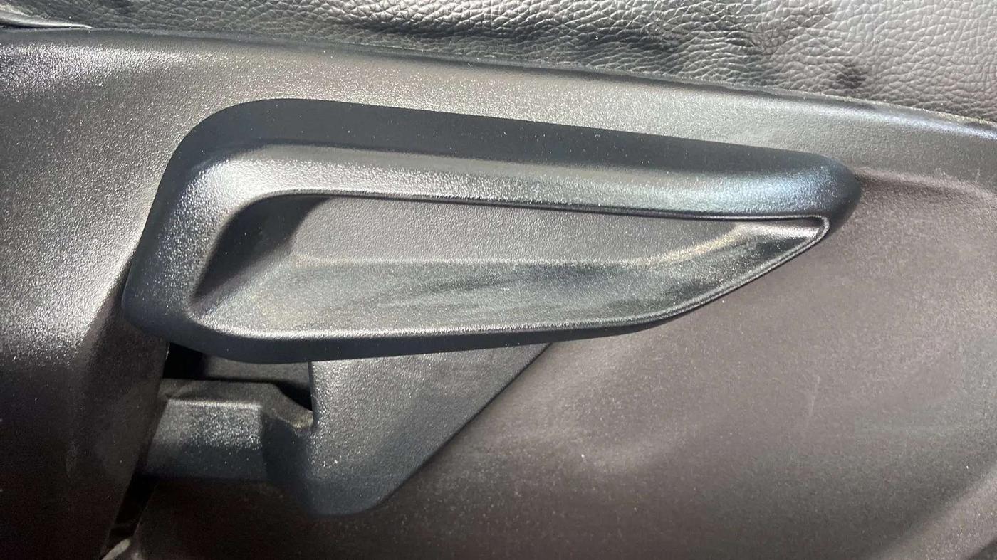 2020 Tata Tiago XZA PLUS PETROL, Petrol, Automatic, 32,769 km, Driver Side Adjustment Panel
