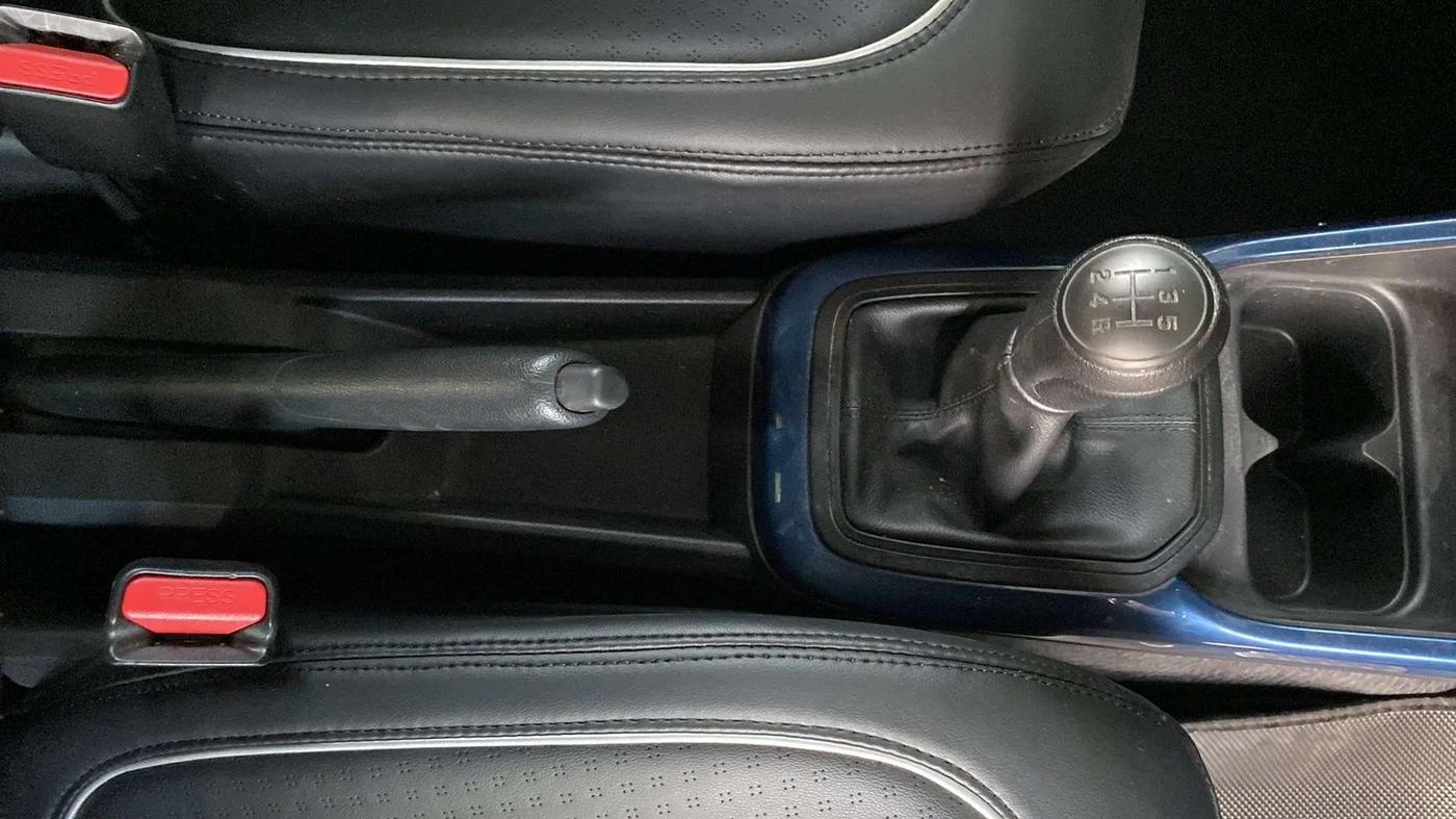 2023 Maruti IGNIS SIGMA 1.2, Petrol, Manual, 7,966 km, Gear Lever