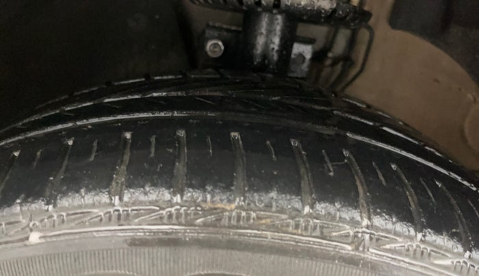 2017 Volkswagen Vento 1.2 TSI HIGHLINE PLUS AT, Petrol, Automatic, 43,250 km, Left Front Tyre Tread