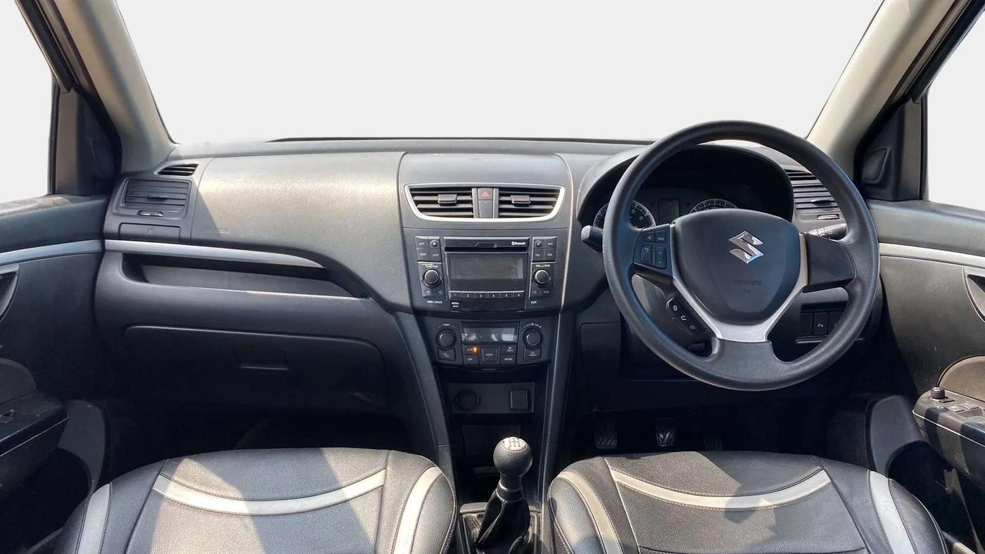 2015 Maruti Swift ZXI, Petrol, Manual, 60,872 km, Dashboard