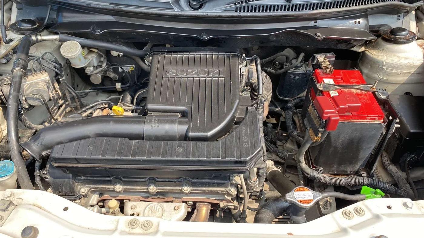 2015 Maruti Swift ZXI, Petrol, Manual, 60,872 km, Open Bonet
