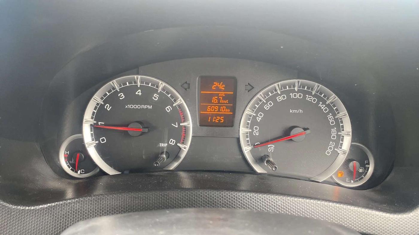 2015 Maruti Swift ZXI, Petrol, Manual, 60,872 km, Odometer Image