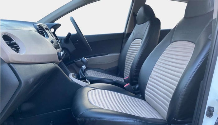 2015 Hyundai Grand i10 SPORTZ 1.2 KAPPA VTVT, Petrol, Manual, 1,12,070 km, Right Side Front Door Cabin