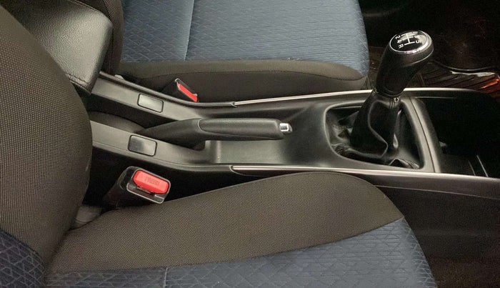 2019 Toyota Glanza V, Petrol, Manual, 27,538 km, Gear Lever