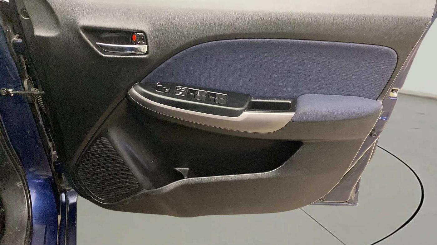 2019 Toyota Glanza V, Petrol, Manual, 27,538 km, Driver Side Door Panels Control