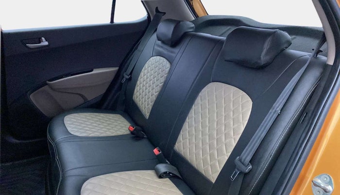 2015 Hyundai Grand i10 ASTA AT 1.2 KAPPA VTVT, Petrol, Automatic, 49,819 km, Right Side Rear Door Cabin